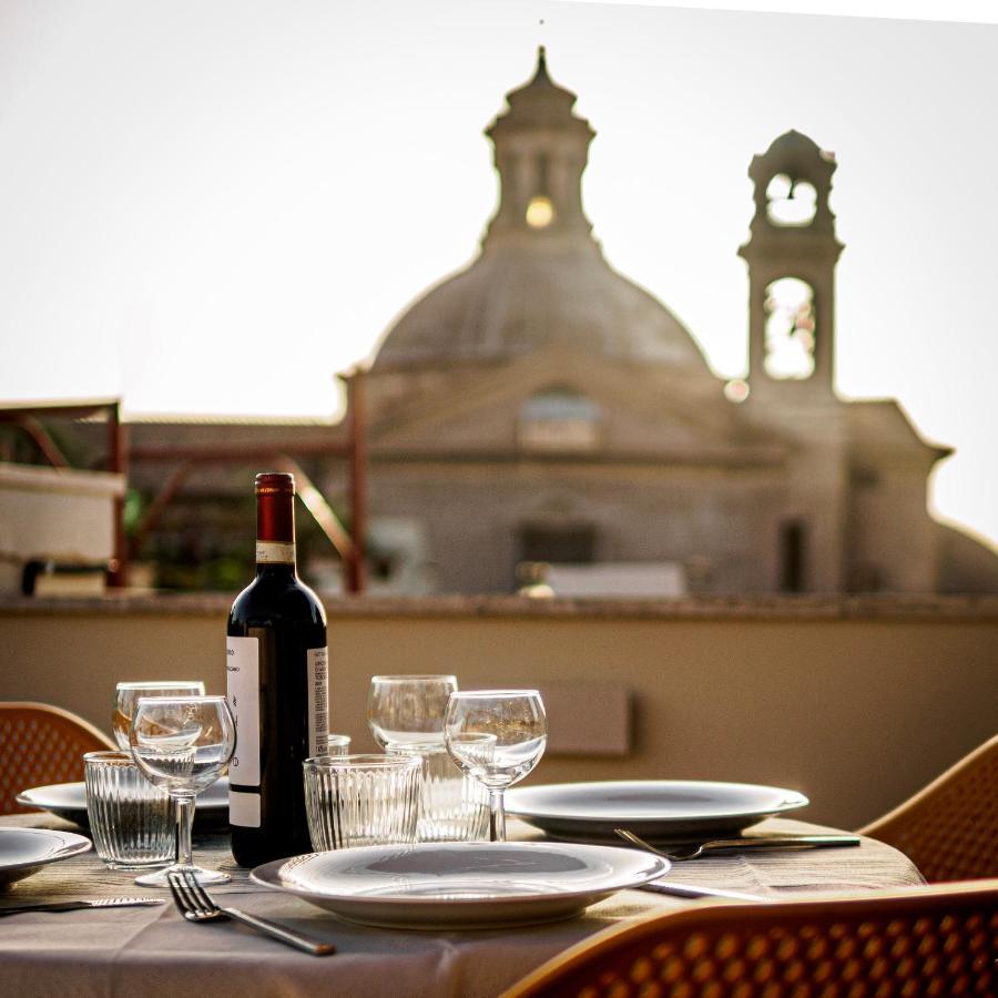 דירות רומא Raffaello Terrace - Near Piazza Navona מראה חיצוני תמונה
